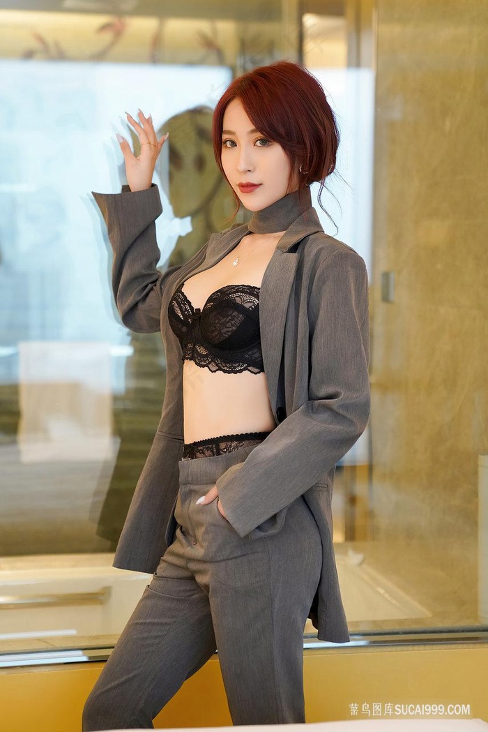 张柏芝的毛太茂密了