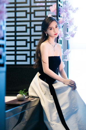 她很漂亮免费韩剧