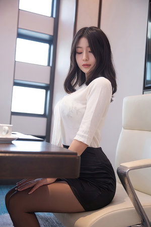 丰臀白浆熟女一区二区视频