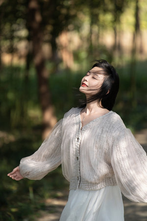 玉米地老妇初试云雨